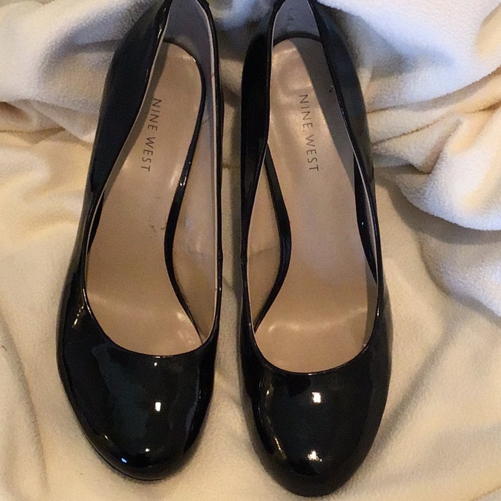 Nine West Black patent heels